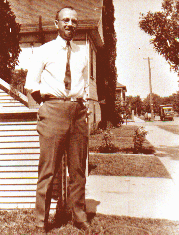 hal.gif (152070 bytes)