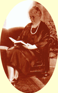 nanabaileyoval.gif (35520 bytes)