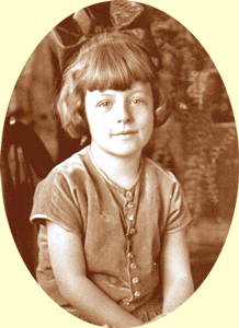 nancyoval.gif (52832 bytes)