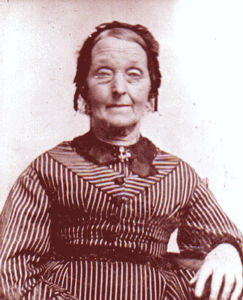 pollyshortsmall.gif (57706 bytes)